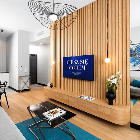アパートホテル Nad Zatoka Deluxe By Rent4you オルシュティン