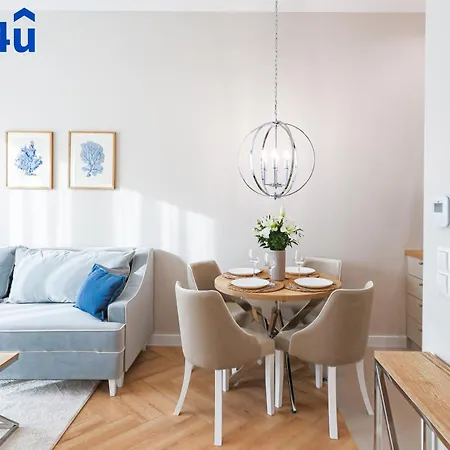 アパートホテル Nad Zatoka Deluxe By Rent4you