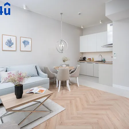 アパートホテル Nad Zatoka Deluxe By Rent4you オルシュティン